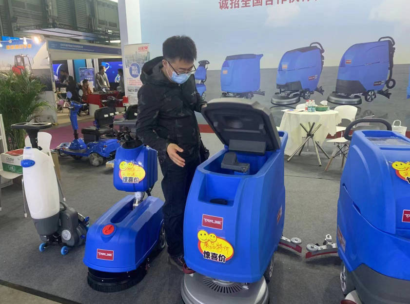 泸州坦洁洗地机公司致力于电动洗地机的生产、销售和服务百家